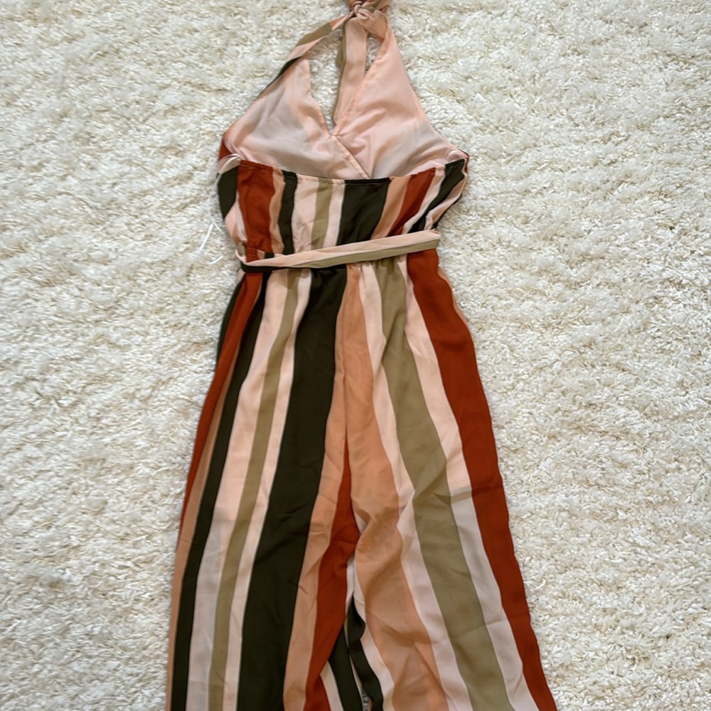 Halter top romper - Picture 5 of 5